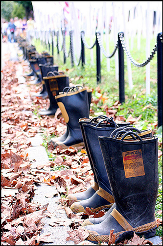 WORLD MEMORIAL Boots